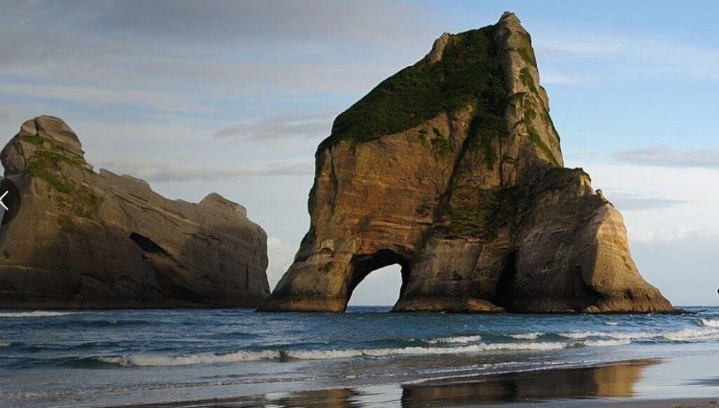 beaches-in-new-zealand