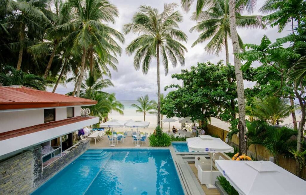 White-House-Beach-resorts