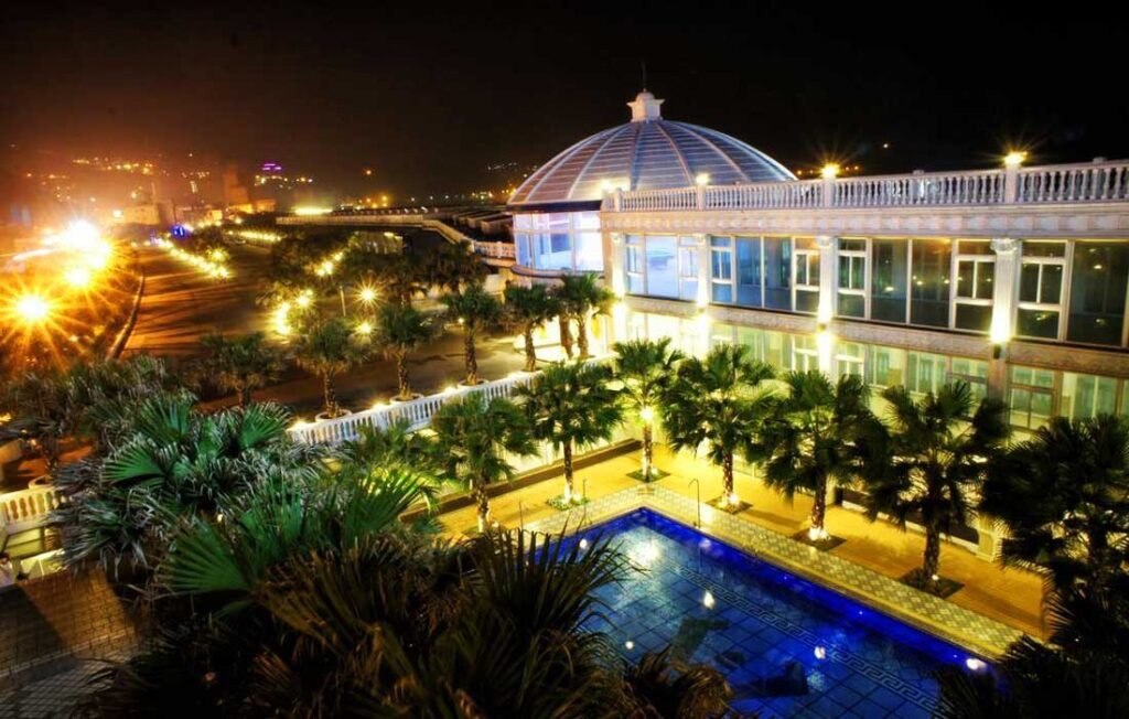 White-House-Beach-resorts