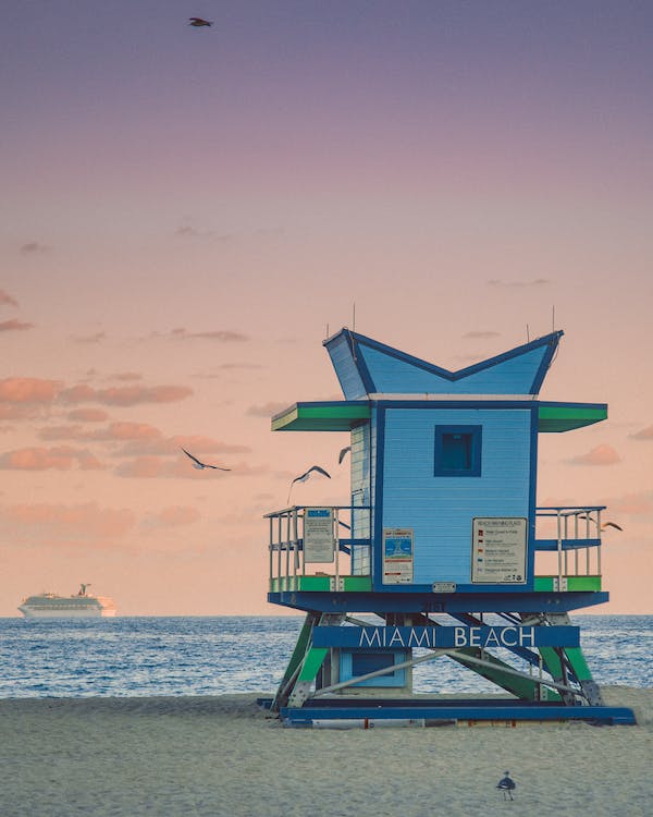 An image of a lifeguard house in Miami Beach.