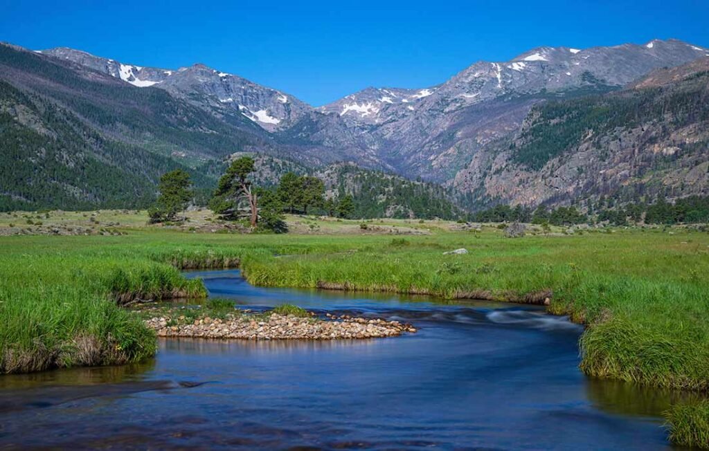 Estes_park_towns_colorado