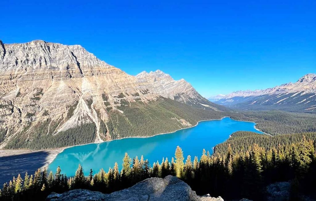 Banff_National_Park_Peyto_Lake