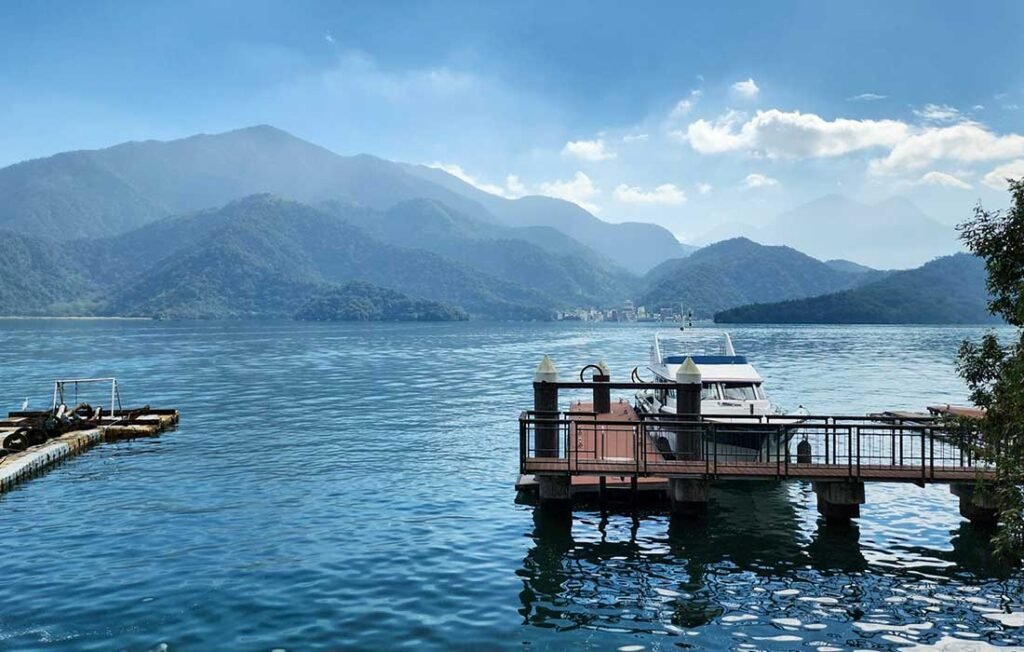 Taiwan_CountrySide_Sun_Moon_Lake